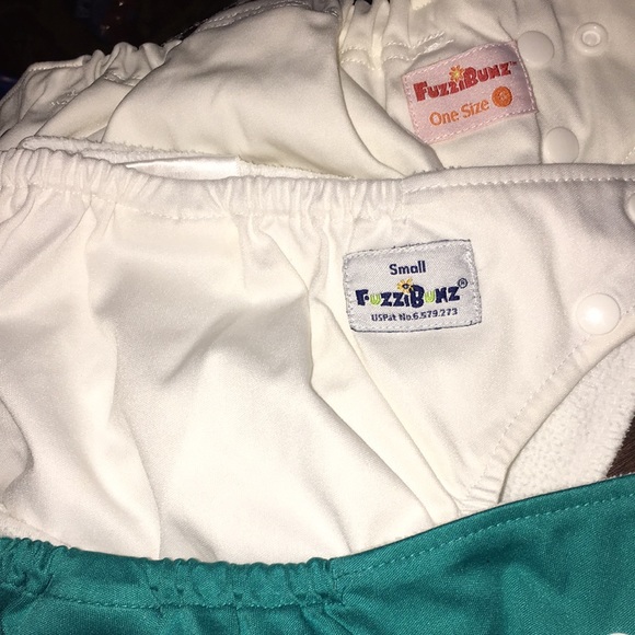 FuzziBunz Small Cloth Diaper - Picture 3 of 11
